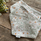 Daisies Dribble Bib | SALE