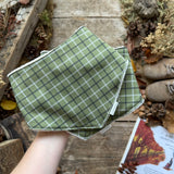 Hunter Tweed Dribble Bib