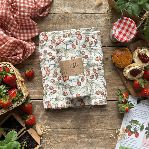 Strawberries Organic Double Gauze Swaddle | BRAND NEW