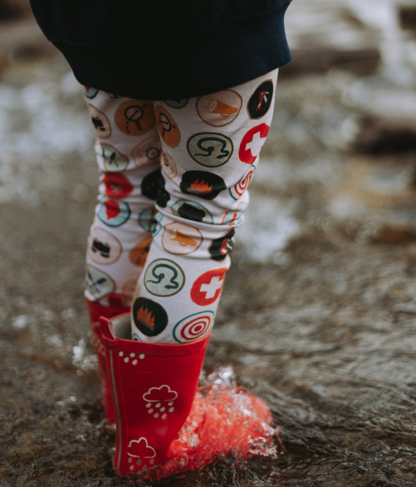Wilderness Badges (Day) Slim Leggings