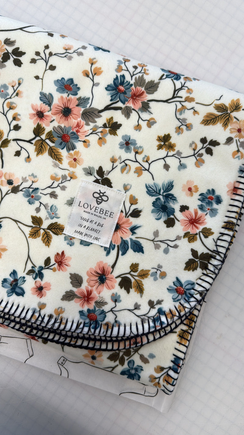 Cosmic Eco Fleece Pram Blanket