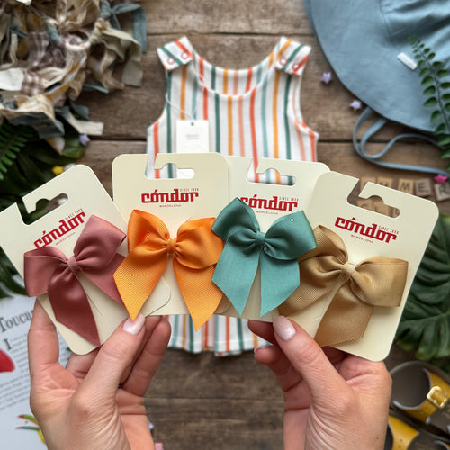 Wavy Stripes | Style With Bee | Bows