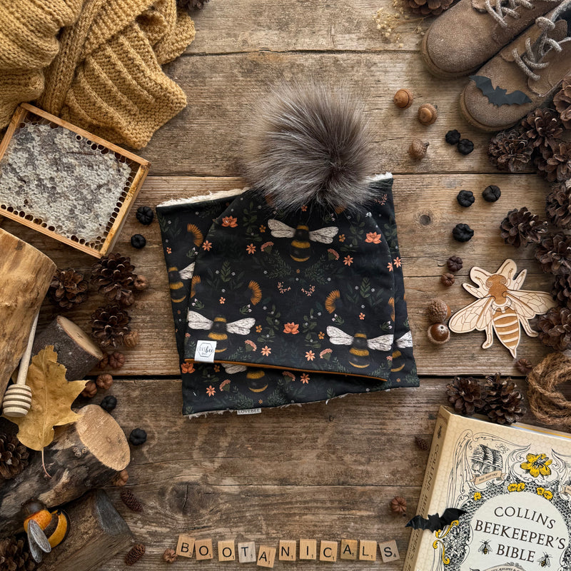 Dark Bee & Boo-tanicals Bobble Hat