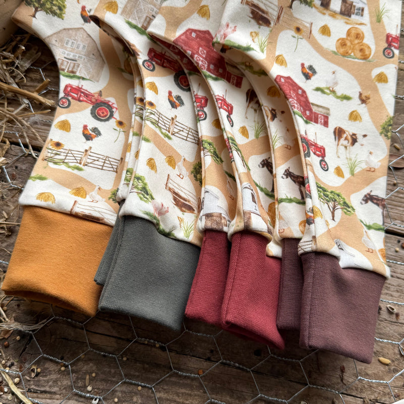 Barn Life Printed Snood