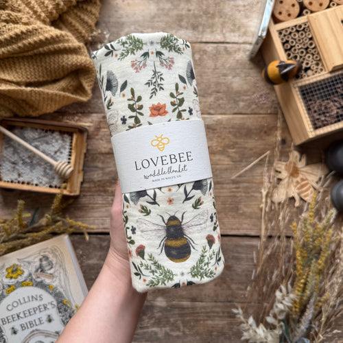 Bee and Botanicals Organic Double Gauze Swaddle | BRAND NEW