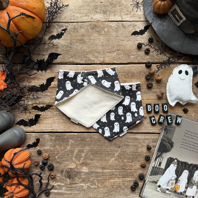 Boo Crew Dribble Bib
