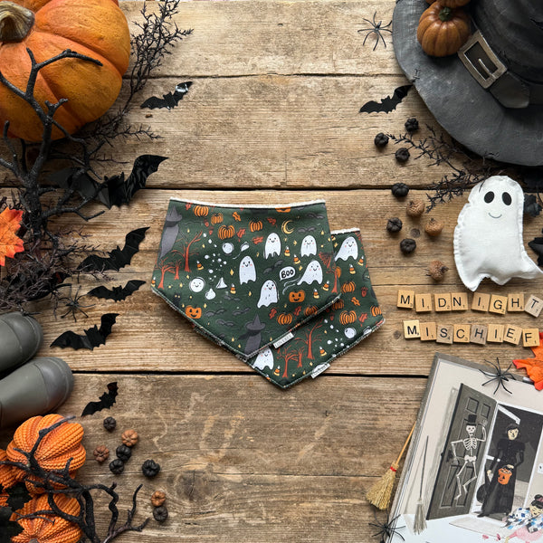 Midnight Mischief Dribble Bib
