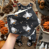 Buzzy Boo Dribble Bib