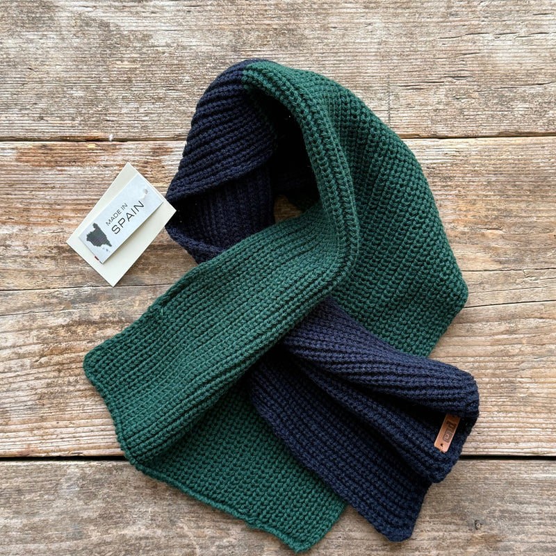 English Stitch Two Colour Scarf with Keyhole | Navy-Bottle