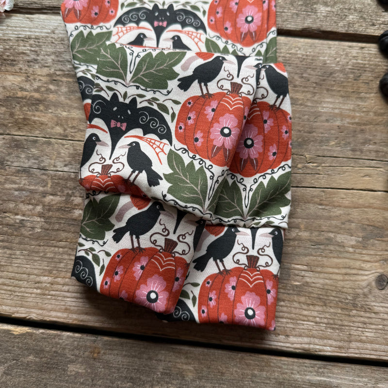 Crows & Curiosity Slim Leggings