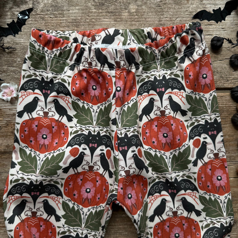 Crows & Curiosity Slim Leggings