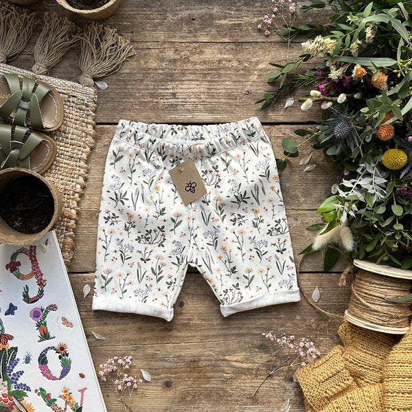 Ditsy Meadow Slim Rolled Shorts | Ready To Post