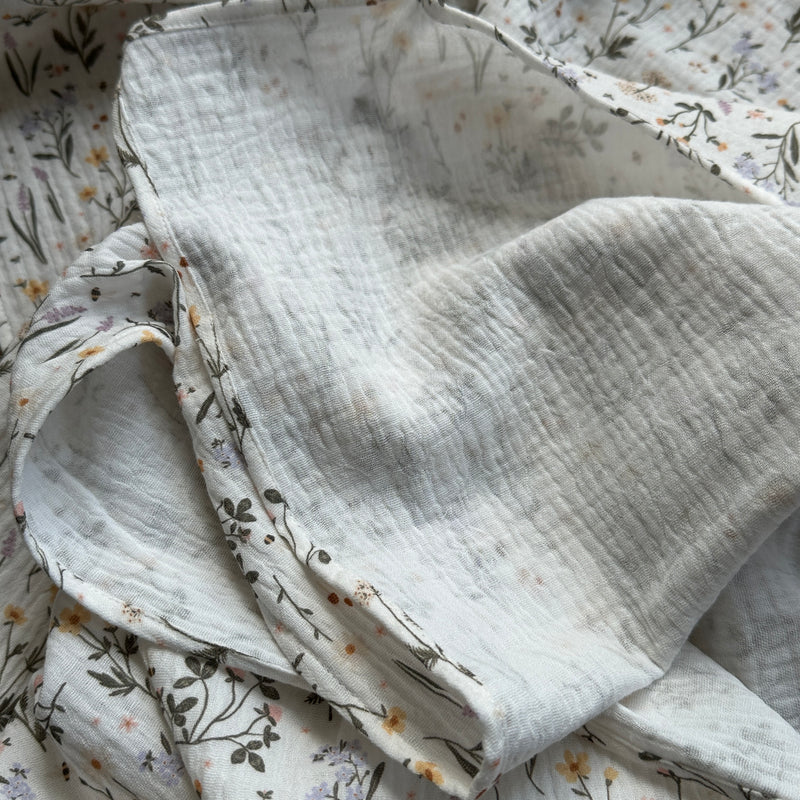 Ditsy Meadow Organic Double Gauze Swaddle | BRAND NEW