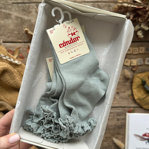 Short Socks with Lace Edging Cuff | Dry Green