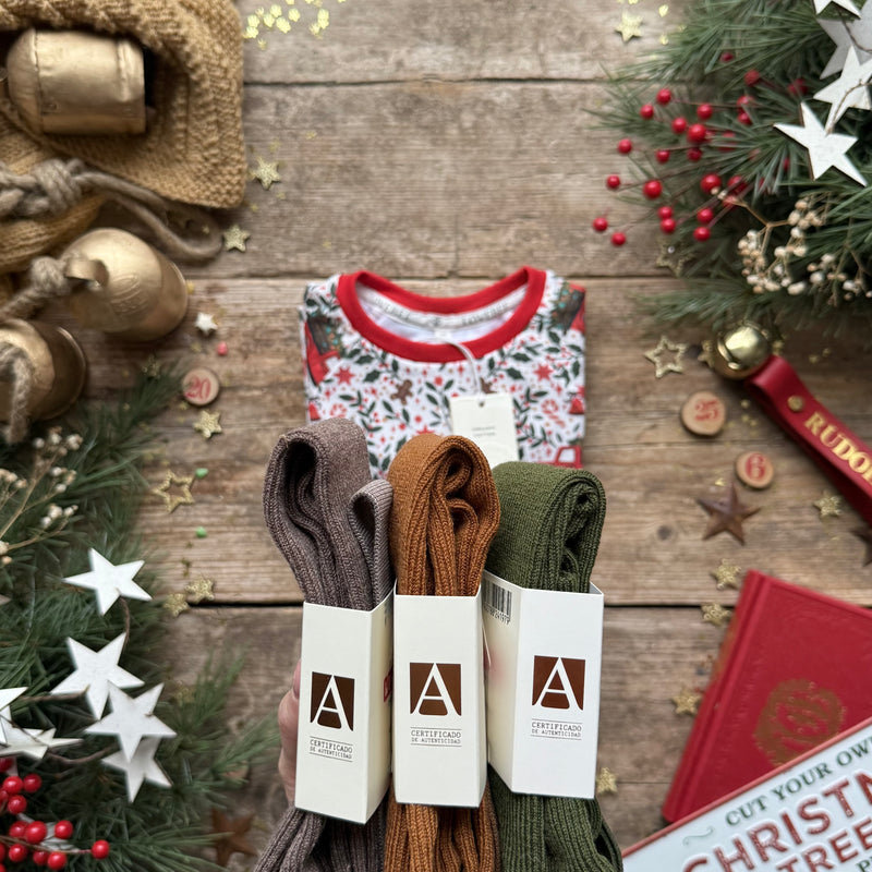Holiday Truck | Style With Bee | Tights