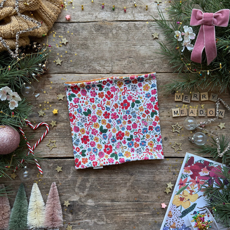 Merry Meadow Printed Snood