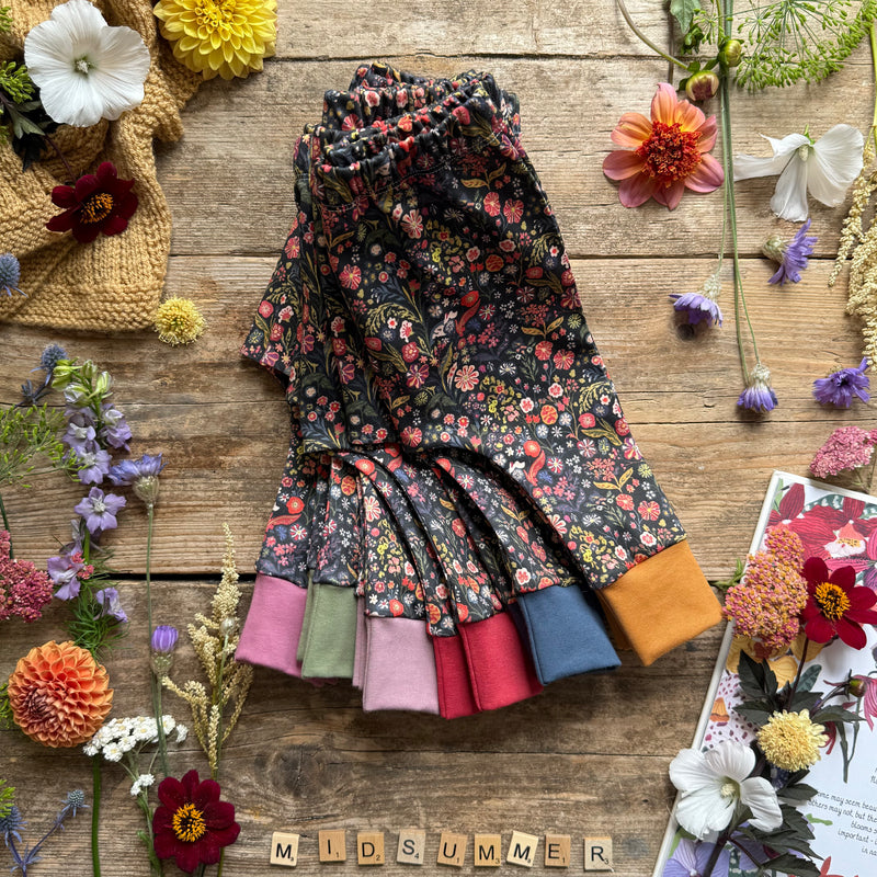 Midsummer Nights Harem Leggings