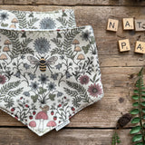 Nature's Pace Dribble Bib | Stock