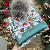 Rockin' Around Bobble Hat