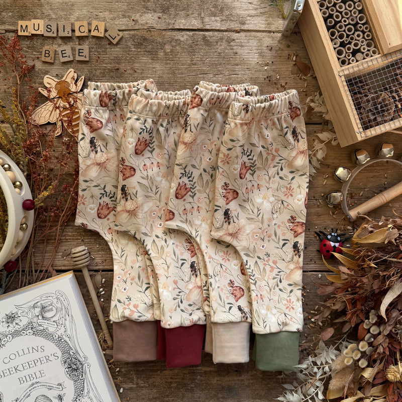 Spring Musical Bee Slim Leggings