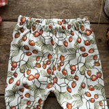 Strawberries Slim Leggings | SALE