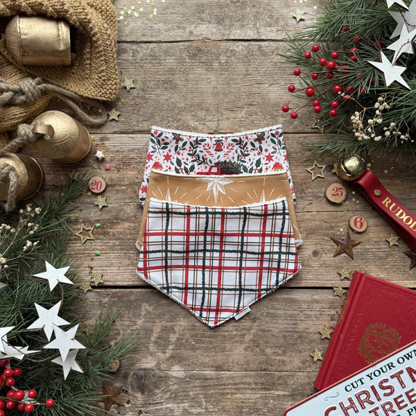3 Set Dribble Bibs | Holly Jolly Collection