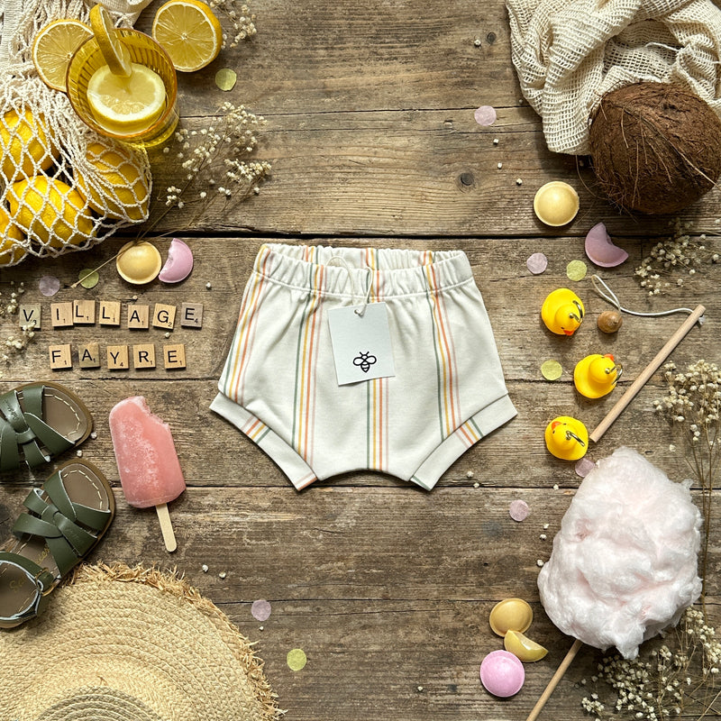 Village Fayre Cuffed Shorts | Ready To Post