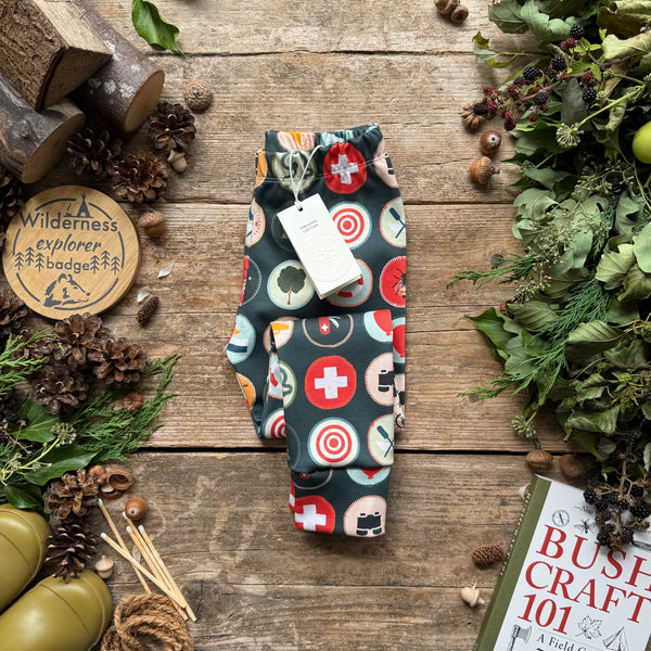 Wilderness Badges (Night) Slim Leggings