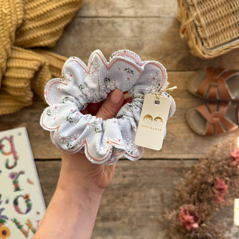 Scalloped Floral Scrunchie