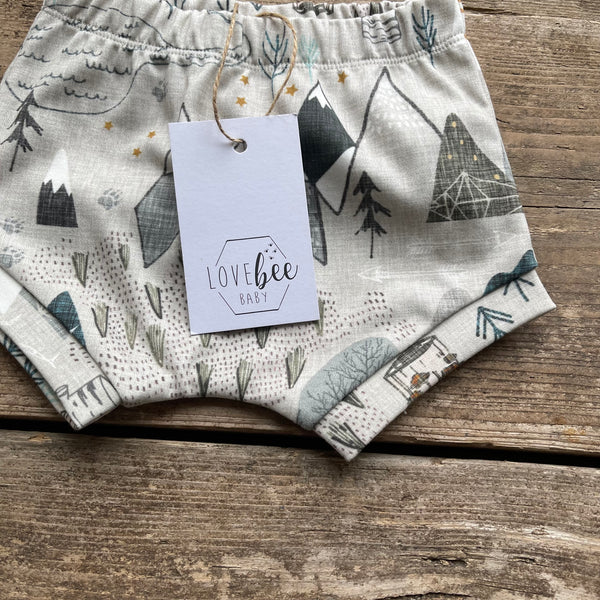 Mountains Cuffed Shorts