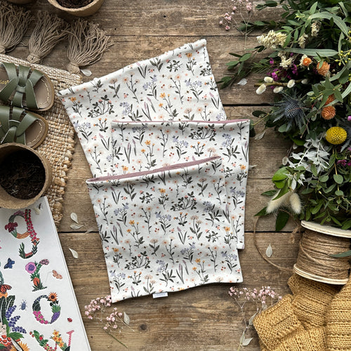 Ditsy Meadow Printed Snood