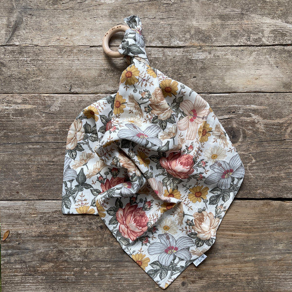 Vintage Flowers Lovie