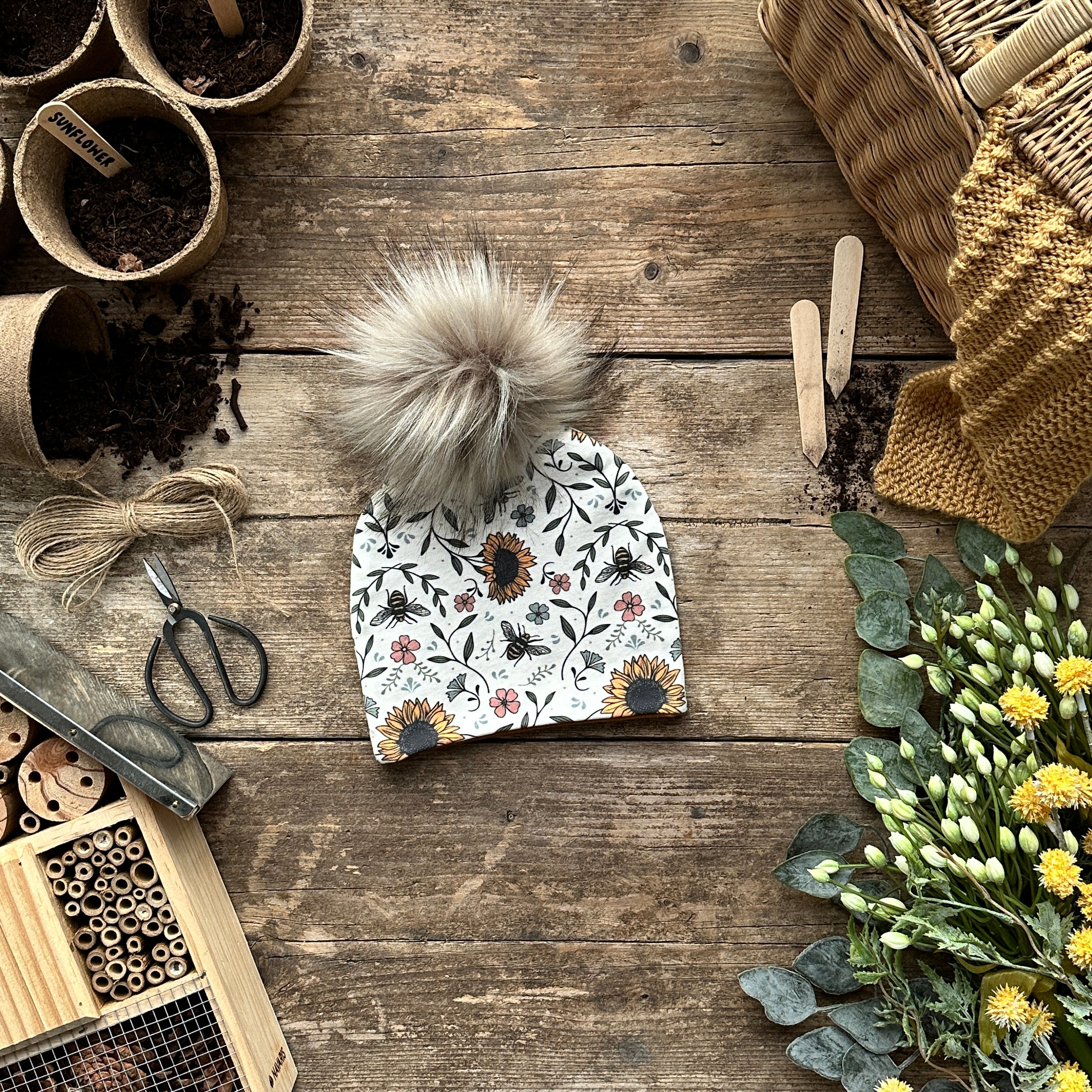 Sunflower Bee Bobble Hat – LoveBeeBaby